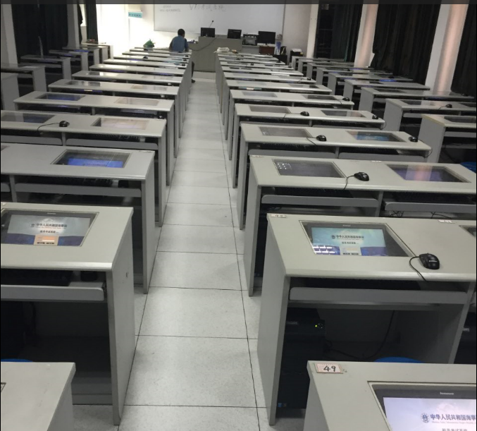 ���̰���