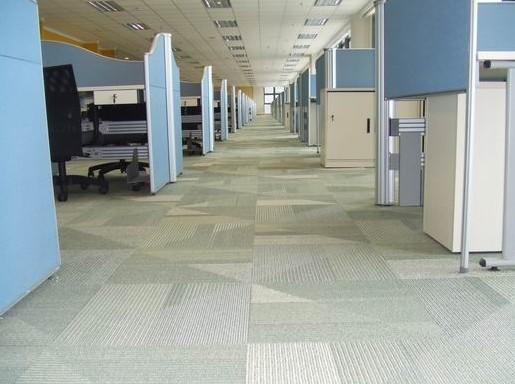 ���̰���