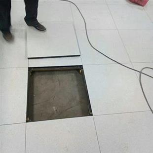 ���̰���